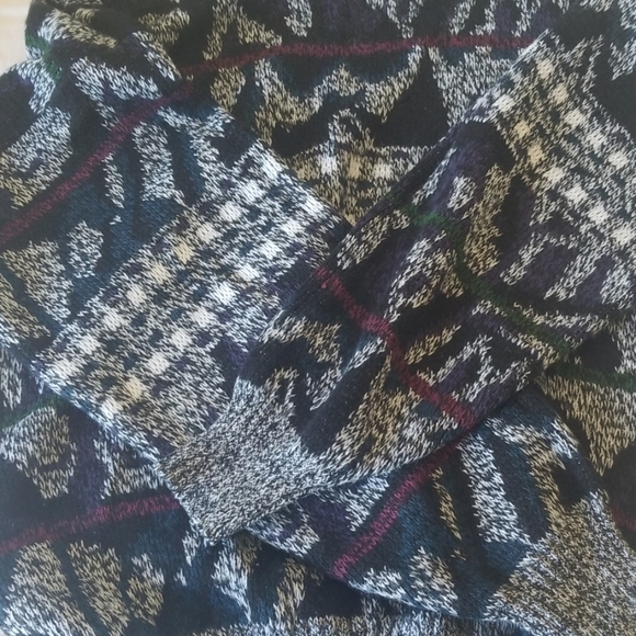 🖤 Vintage Patterned Men's Sweater - Picture 3 of 4